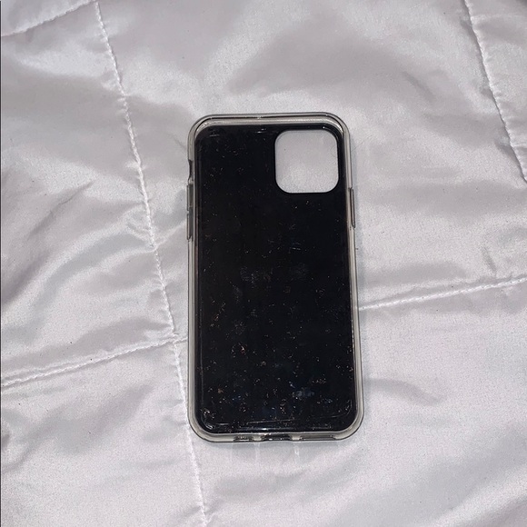 IPHONE CASES - Picture 3 of 8